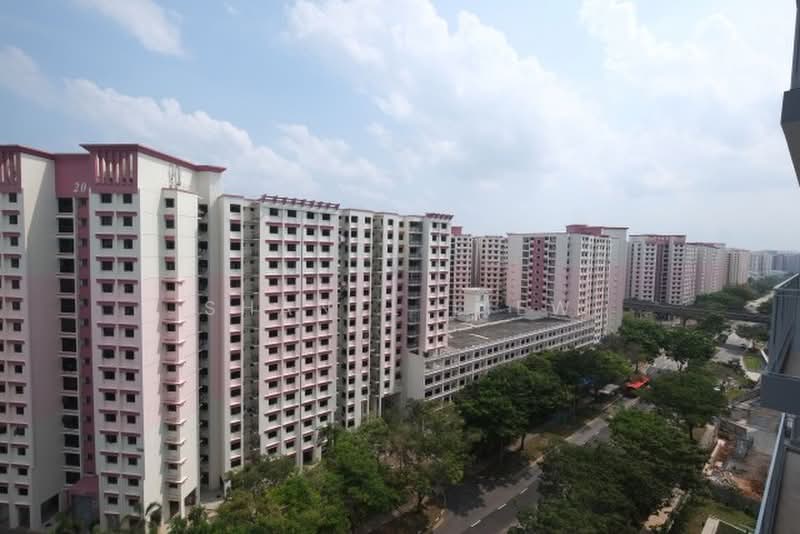 The Luxurie, 11 Compassvale Road, 1 Bedroom, 452 sqft, Condominium For Rent, by Shanel Liew, 24555570 - PropertyGuru.com.sg