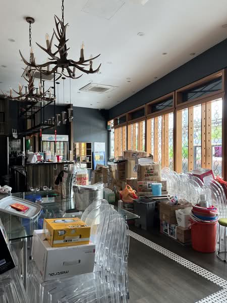 Novena Regency, 275 Thomson Road, 980 sqft, Food & Beverage For Rent, by James Tay, 24555622 - CommercialGuru.com.sg