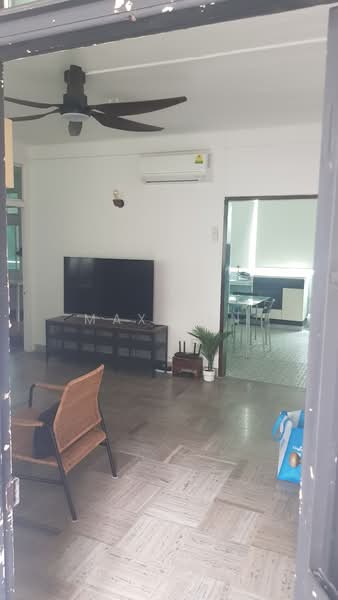 26 Tiong Bahru Road, 26 Tiong Bahru Road, 2 Bedrooms, 950 sqft, HDB Flat For Rent, by Max Tan, 24557334 - PropertyGuru.com.sg