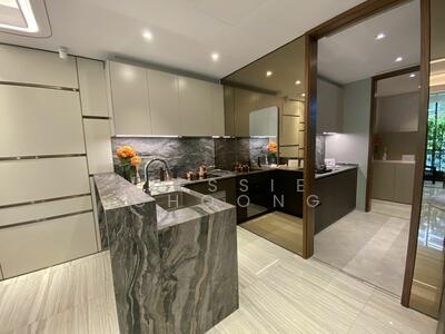 For Sale - Pinetree Hill