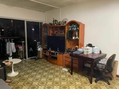 For Rent - 137 Marsiling Road