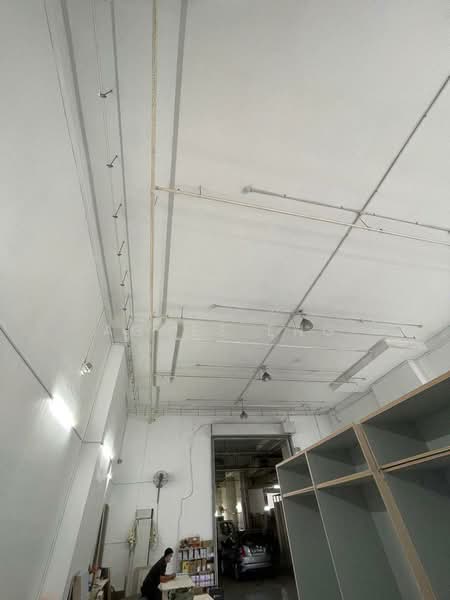 Mandai Connection, 7 Mandai Link, 1,711 sqft, Factory / Workshop (B2) For Sale, by Agnes Eng, 24560570 - CommercialGuru.com.sg