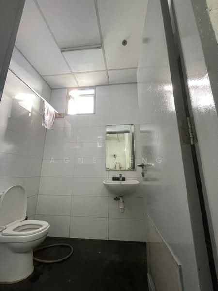 Mandai Connection, 7 Mandai Link, 1,711 sqft, Factory / Workshop (B2) For Sale, by Agnes Eng, 24560570 - CommercialGuru.com.sg