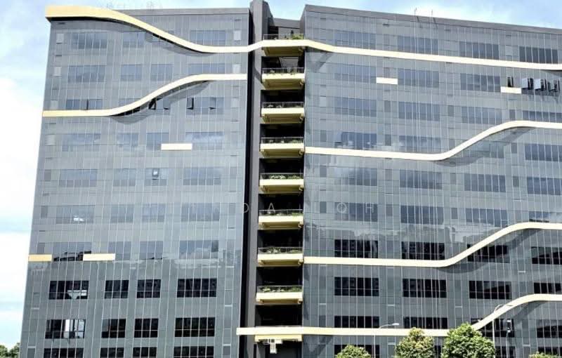 REVV, 1 Corporation Drive, Boon Lay / Jurong / Tuas, 1,754 sqft, Factory / Workshop (B2) For Rent, by Linda Loh, 24560614 - CommercialGuru.com.sg