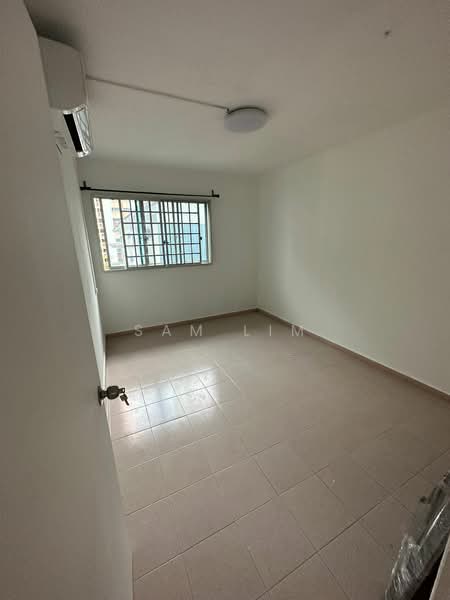 For Rent - 318 Bukit Batok Street 32