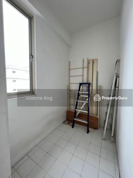 For Rent - Castle Green