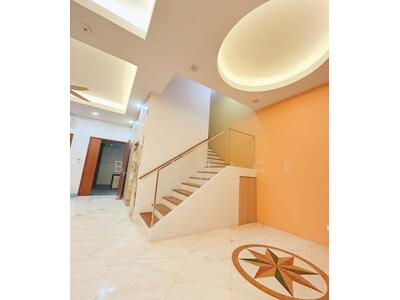 For Rent - Beautiful House with all ensuite n baths and Garden near MRT Eunos/Kembangan/Bedok