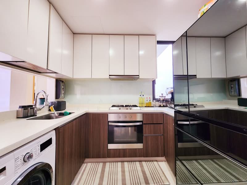 La Fiesta Condominium For Sale at S$ 1,600,000 | PropertyGuru Singapore