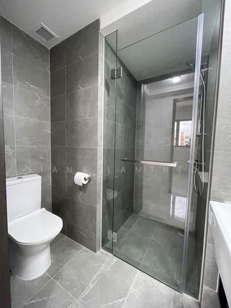 Riverfront Residences, 41 Hougang Avenue 7, 2 Bedrooms, 721 sqft, Condominium For Rent, by Liana Laminto, 24565091 - PropertyGuru.com.sg