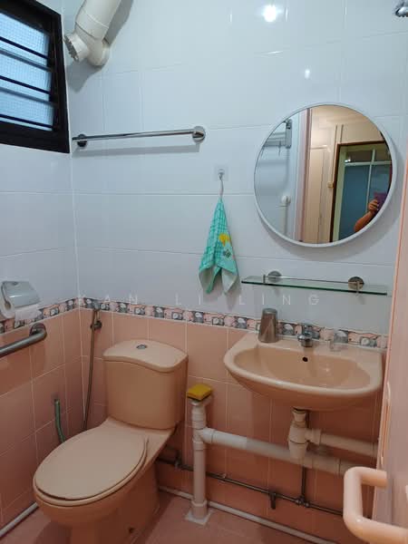 327 Clementi Avenue 5, 327 Clementi Avenue 5, 1 Bedroom, 787 sqft, HDB Flat For Rent, by Kan Li Ling, 24567813 - PropertyGuru.com.sg