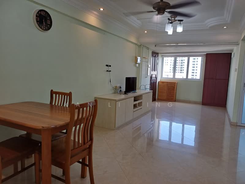 327 Clementi Avenue 5, 327 Clementi Avenue 5, 1 Bedroom, 787 sqft, HDB Flat For Rent, by Kan Li Ling, 24567813 - PropertyGuru.com.sg