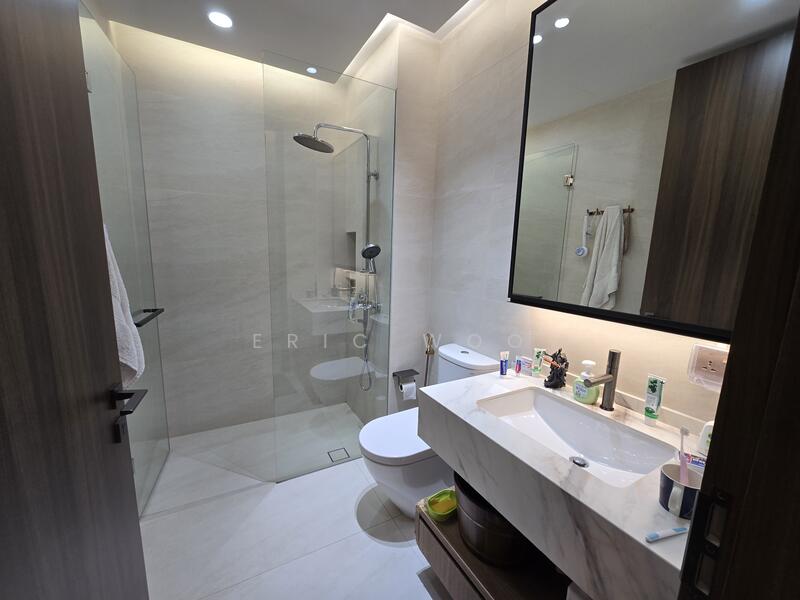 For Sale - Leedon Green