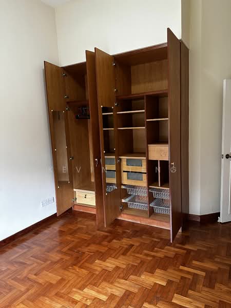 The Hillside, 341 Upper Bukit Timah Road, 2 Bedrooms, 1,044 sqft, Condominium For Rent, by Kevin Teng, 24570453 - PropertyGuru.com.sg