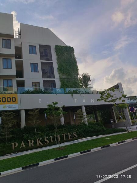 For Rent - Parksuites