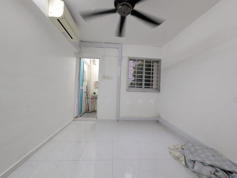 713 Clementi West Street 2, 713 Clementi West Street 2, 4,335 sqft, Food & Beverage For Rent, by Eric Gan, 24571311 - 2nd Floor Residential Unit - CommercialGuru.com.sg