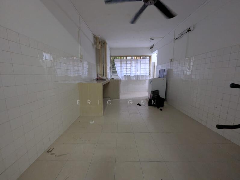 713 Clementi West Street 2, 713 Clementi West Street 2, 4,335 sqft, Food & Beverage For Rent, by Eric Gan, 24571311 - 2nd Floor Residential Unit - CommercialGuru.com.sg