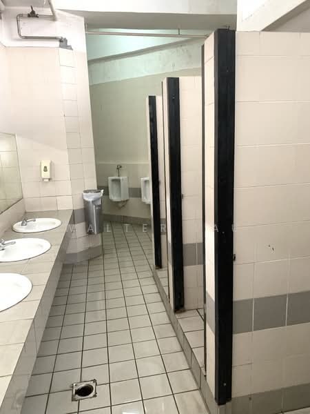 Ruby Industrial Complex, 80 Genting Lane, 2,030 sqft, Warehouse For Rent, by Walter Lau, 24571526 - clean Male toilet nearby - CommercialGuru.com.sg