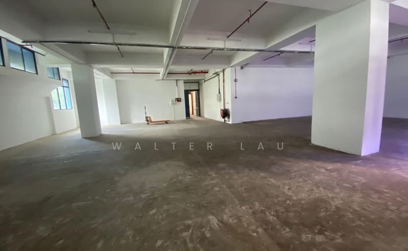 Ruby Industrial Complex, 80 Genting Lane, 2,030 sqft, Warehouse For Rent, by Walter Lau, 24571526 - Bare unit with Windows - Natural brightness - CommercialGuru.com.sg