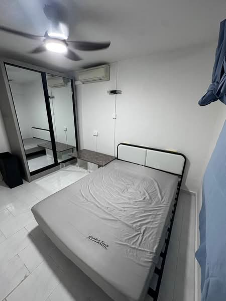 118 Ang Mo Kio Avenue 4, 118 Ang Mo Kio Avenue 4, Room Rental, 300 sqft, HDB Flat For Rent, by Davis Ng, 24571862 - PropertyGuru.com.sg