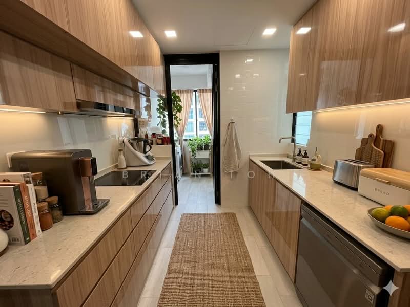 Spring Grove, 53A Grange Road, 3 Bedrooms, 1,389 sqft, Condominium For Rent, by Brian Toh, 24572181 - PropertyGuru.com.sg
