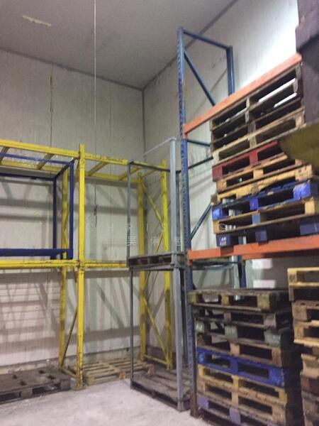 Very Cheap Cold Room Includes Utilities for Rent @ Jurong Area!, , 450 sqft, Factory / Workshop (B2) For Rent, by Chris Ng 吴俐慜, 24572367 - CommercialGuru.com.sg