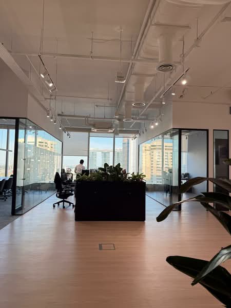The Central, 8 Eu Tong Sen Street, 1,766 sqft, Office For Sale, by Andre Sion, 24573873 - CommercialGuru.com.sg