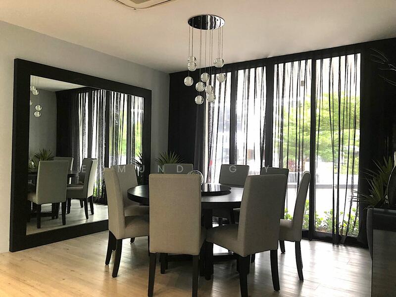 Outdoor facing dinning area with comfortable breeze in the evening.