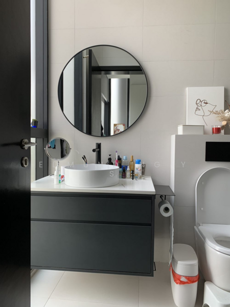 Bedroom 2 that comes with en-suite bathroom