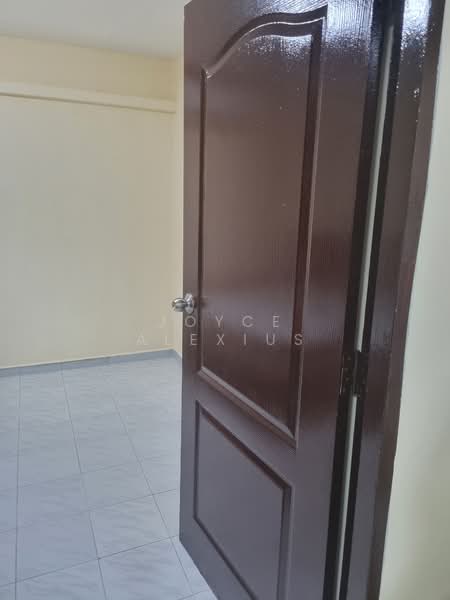 117 Lorong 1 Toa Payoh, 117 Lorong 1 Toa Payoh, Balestier / Toa Payoh, 3 Bedrooms, 700 sqft, HDB Flat For Rent, by Joyce Alexius, 24578173 - PropertyGuru.com.sg