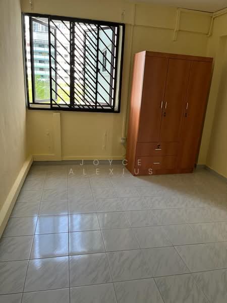 117 Lorong 1 Toa Payoh, 117 Lorong 1 Toa Payoh, Balestier / Toa Payoh, 3 Bedrooms, 700 sqft, HDB Flat For Rent, by Joyce Alexius, 24578173 - PropertyGuru.com.sg