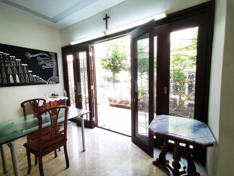 Island Park, Jalan Tambur, 5 Bedrooms, 4200 sqft, L SALE, by Mick Ho