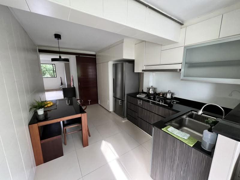 17 Marine Terrace, 17 Marine Terrace, East Coast / Marine Parade, 3 Bedrooms, 890 sqft, HDB Flat For Rent, by Justine Heng, 24578514 - PropertyGuru.com.sg