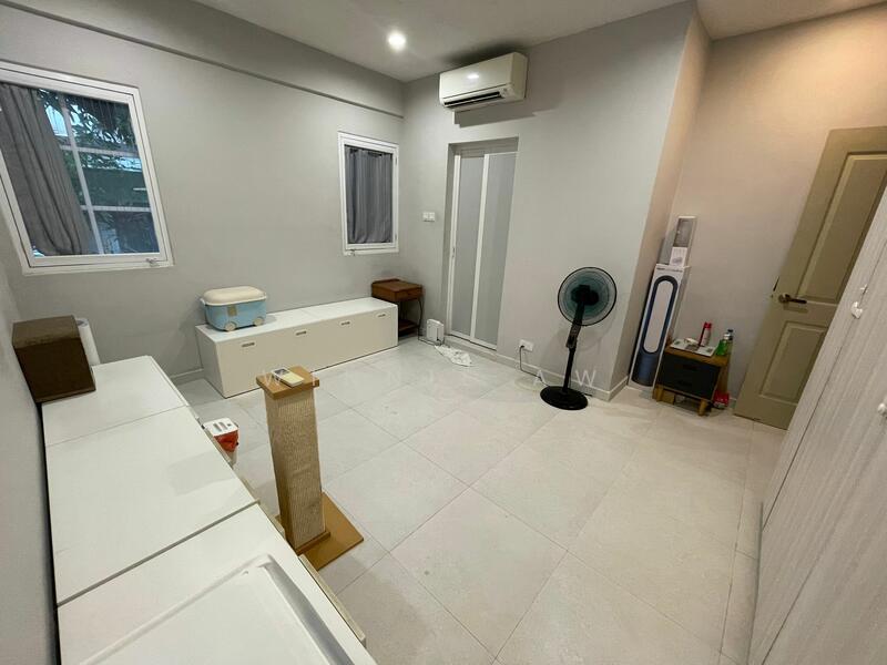 Pasir Panjang Lodge, 390 Pasir Panjang Road, 3 Bedrooms, 1,249 sqft, Walk-up Apartment For Rent, by Winnie Aw, 24579322 - PropertyGuru.com.sg