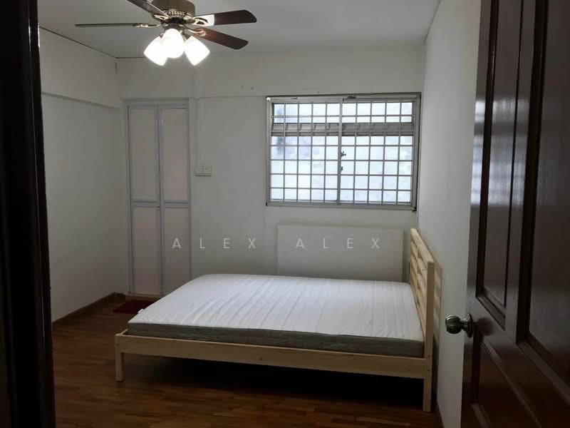 256 Bukit Batok East Avenue 4, 256 Bukit Batok East Avenue 4, 3 Bedrooms, 1,108 sqft, HDB Flat For Rent, by Alex Alex, 24580591 - PropertyGuru.com.sg