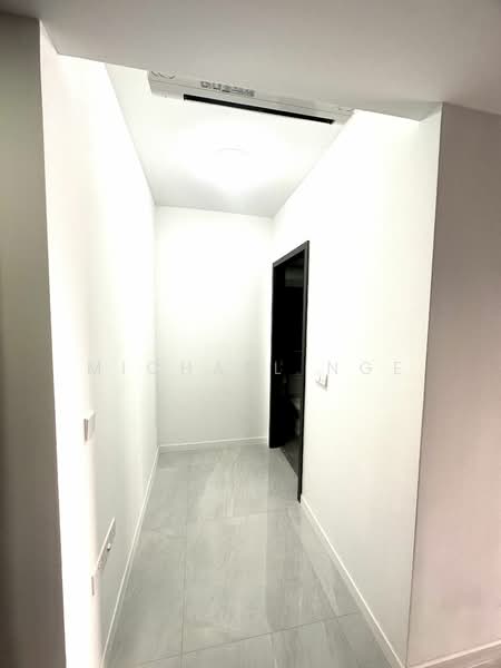 Riverfront Residences Condominium For Sale at S$ 850,000 | PropertyGuru Singapore