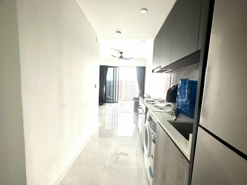 Riverfront Residences Condominium For Sale at S$ 850,000 | PropertyGuru Singapore