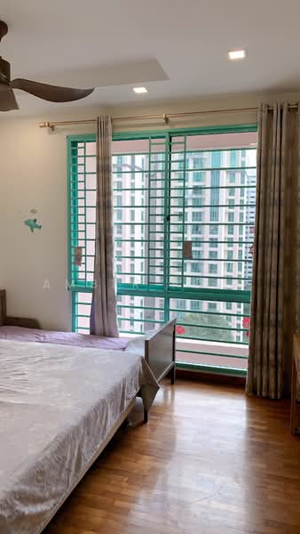 Hazel Park Condo, 25 Hazel Park Condo, 3 Bedrooms, 1,335 sqft, Condominium For Rent, by Amber Peng, 24582774 - PropertyGuru.com.sg