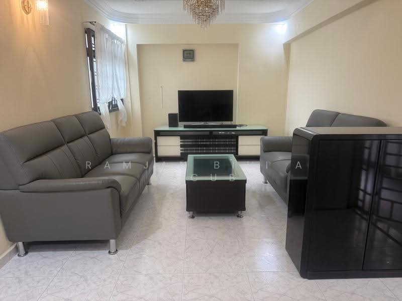 838 Hougang Central, 838 Hougang Central, Hougang / Punggol / Sengkang, 3 Bedrooms, 1,076 sqft, HDB Flat For Rent, by Ramjan Bivi A Yacub Begum, 24582993 - Living Room - PropertyGuru.com.sg