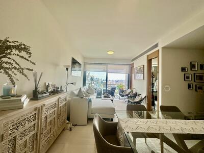 For Sale - Concourse Skyline