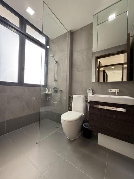 The Foresta @ Mount Faber, 100 Wishart Road, Harbourfront / Telok Blangah, 2 Bedrooms, 721 sqft, Condominium For Rent, by Ricky Tan, 24587419 - Bathroom - PropertyGuru.com.sg