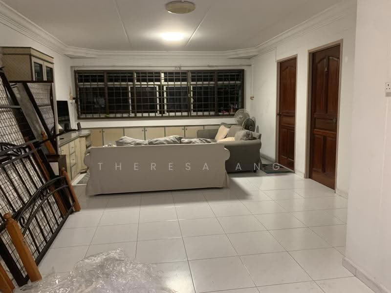 752 Choa Chu Kang North 5, 752 Choa Chu Kang North 5, Dairy Farm / Bukit Panjang / Choa Chu Kang, 3 Bedrooms, 1,377 sqft, HDB Flat For Sale, by Theresa Ang, 24587484 - Living Room - PropertyGuru.com.sg