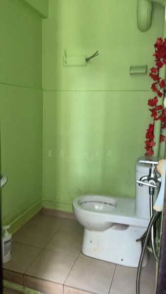 94 Lorong 4 Toa Payoh, 94 Lorong 4 Toa Payoh, 3 Bedrooms, 750 sqft, HDB Flat For Rent, by Esther Lim, 24589341 - PropertyGuru.com.sg
