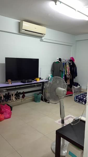 94 Lorong 4 Toa Payoh, 94 Lorong 4 Toa Payoh, 3 Bedrooms, 750 sqft, HDB Flat For Rent, by Esther Lim, 24589341 - PropertyGuru.com.sg