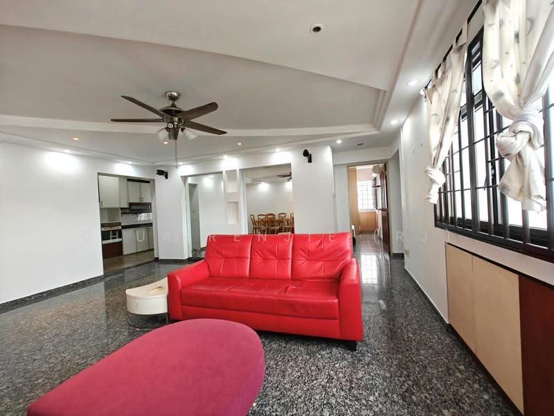 684A Choa Chu Kang Crescent, 684A Choa Chu Kang Crescent, Dairy Farm / Bukit Panjang / Choa Chu Kang, 3 Bedrooms, 1,184 sqft, HDB Flat For Rent, by Chua RenJie (RJ), 24589567 - PropertyGuru.com.sg