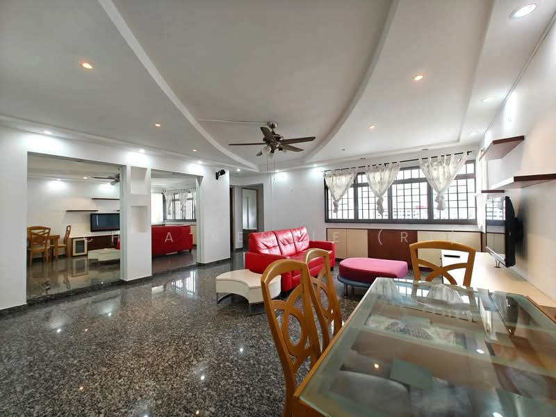 684A Choa Chu Kang Crescent, 684A Choa Chu Kang Crescent, Dairy Farm / Bukit Panjang / Choa Chu Kang, 3 Bedrooms, 1,184 sqft, HDB Flat For Rent, by Chua RenJie (RJ), 24589567 - PropertyGuru.com.sg