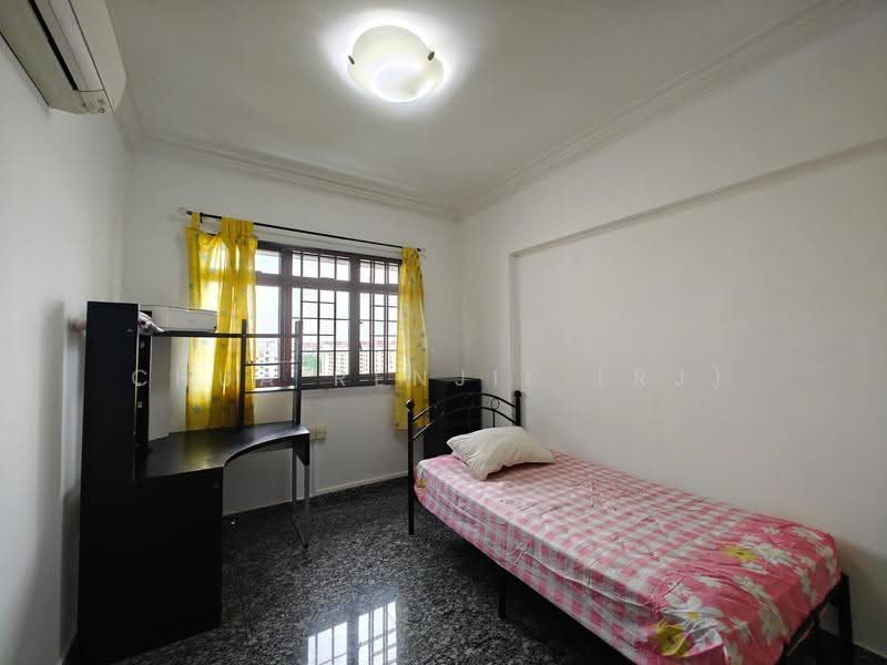 684A Choa Chu Kang Crescent, 684A Choa Chu Kang Crescent, Dairy Farm / Bukit Panjang / Choa Chu Kang, 3 Bedrooms, 1,184 sqft, HDB Flat For Rent, by Chua RenJie (RJ), 24589567 - PropertyGuru.com.sg