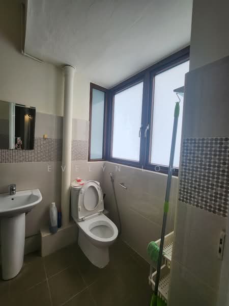 Studio Room @ River Valley Road, 429 River Valley Road, Studio, 200 sqft, Walk-up Apartment For Rent, by Evelyn Loh, 24589770 - PropertyGuru.com.sg