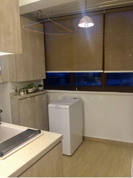 Washing area and open windows 