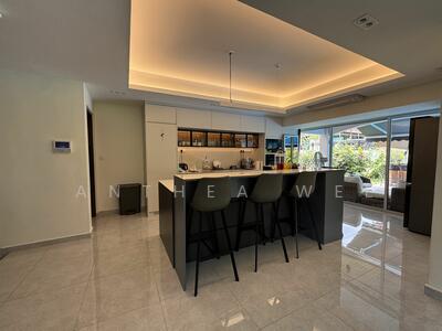 For Rent - Detached house