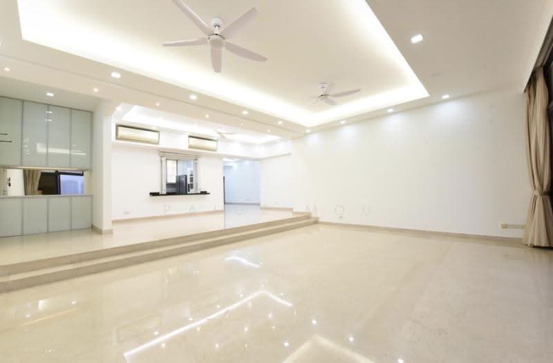 Regency Park, 9 Nathan Road, Tanglin / Holland / Bukit Timah, 4 Bedrooms, 3,650 sqft, Condominium For Rent, by Paige Mou, 24592096 - Living Room - PropertyGuru.com.sg